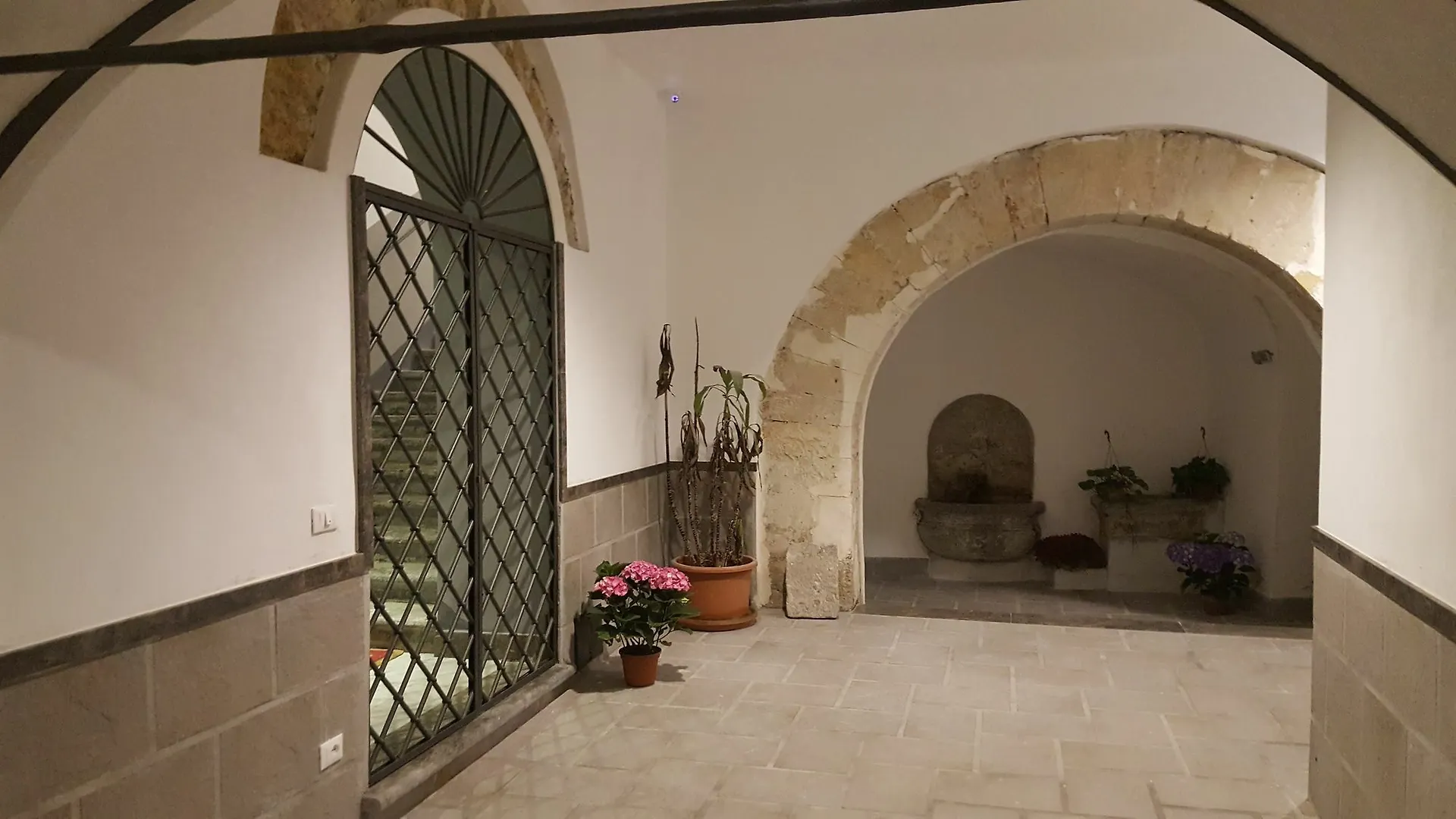 Palazzo De Castro Apartment Palermo 0*,  Italy