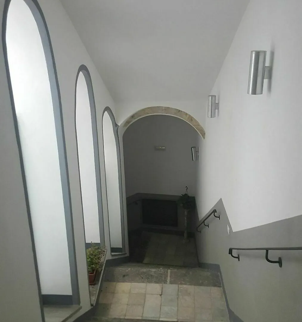 Palazzo De Castro Apartment Palermo 0*,
